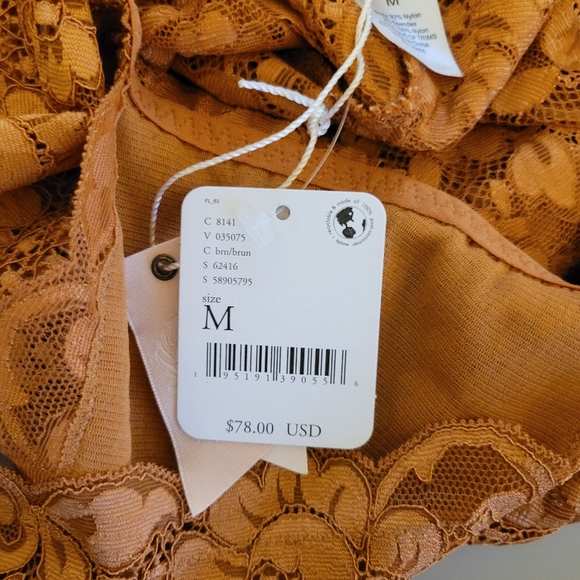 Free People Intimately Hot As Hell Sexy Deep V Lace Lingerie Bodysuit Medium NWT - Picture 5 of 10